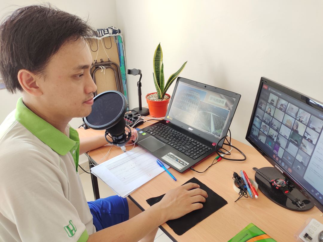043_Foon_Yew_High_School_01web_pic
